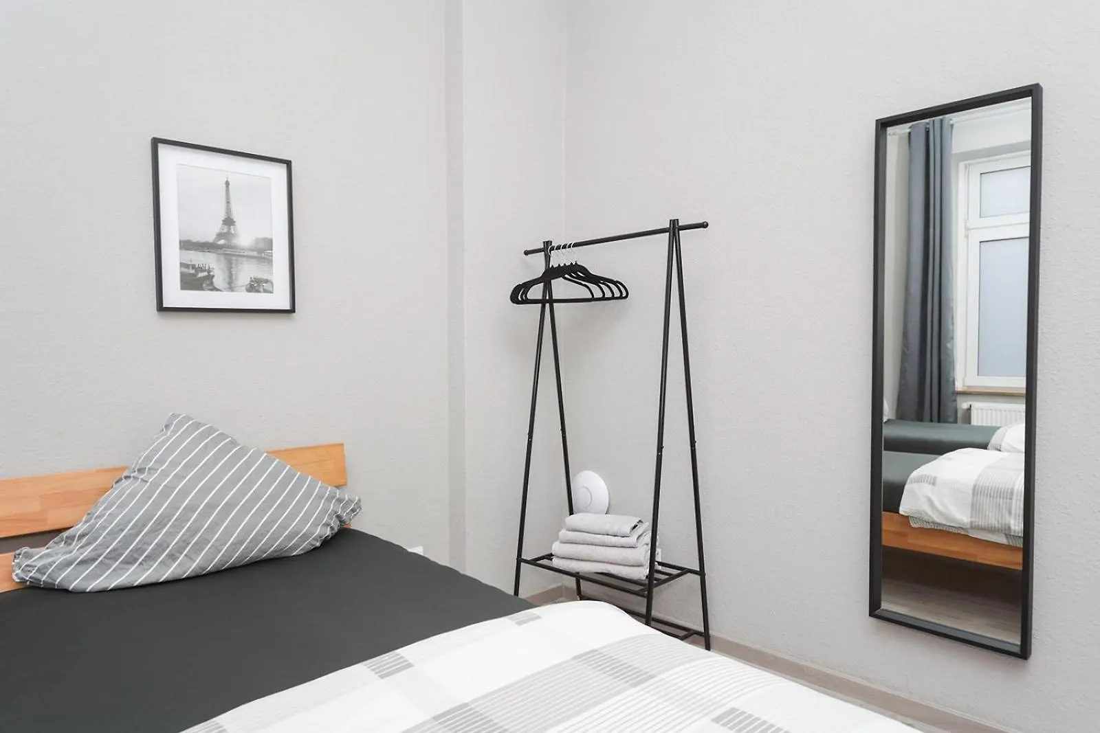 Apartment Central 85B 40Qm Wi-Fi Free Dortmund 0*,  Germany